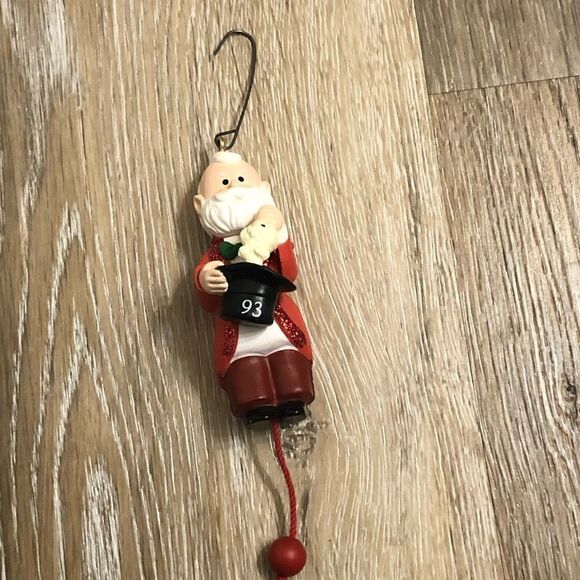 Vintage 93 Hallmark Keepsake Christmas Ornament Thats Entertainment Santa - Picture 5 of 8